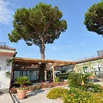 Aparthotel Miramare 3*