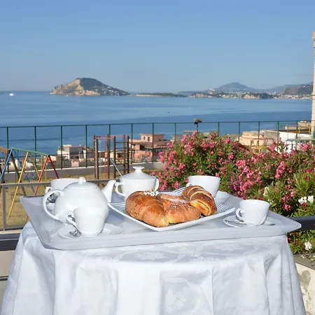 Miramare Aparthotel 3*