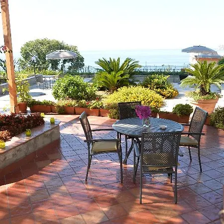 Aparthotel Miramare Pozzuoli
